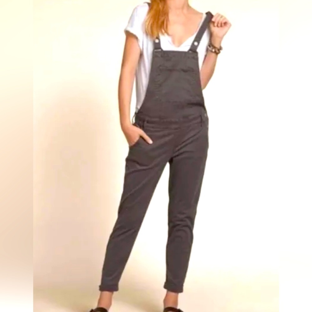 Hollister Jeans overalls size xs Grey like new cuffed